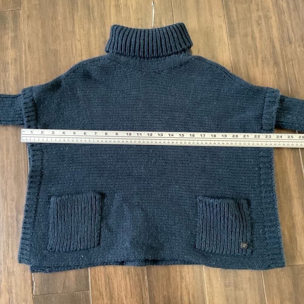 Carolina Herrera Blue Size Small Pullover Turtleneck Poncho Sweater Wool Blend - Picture 9 of 9